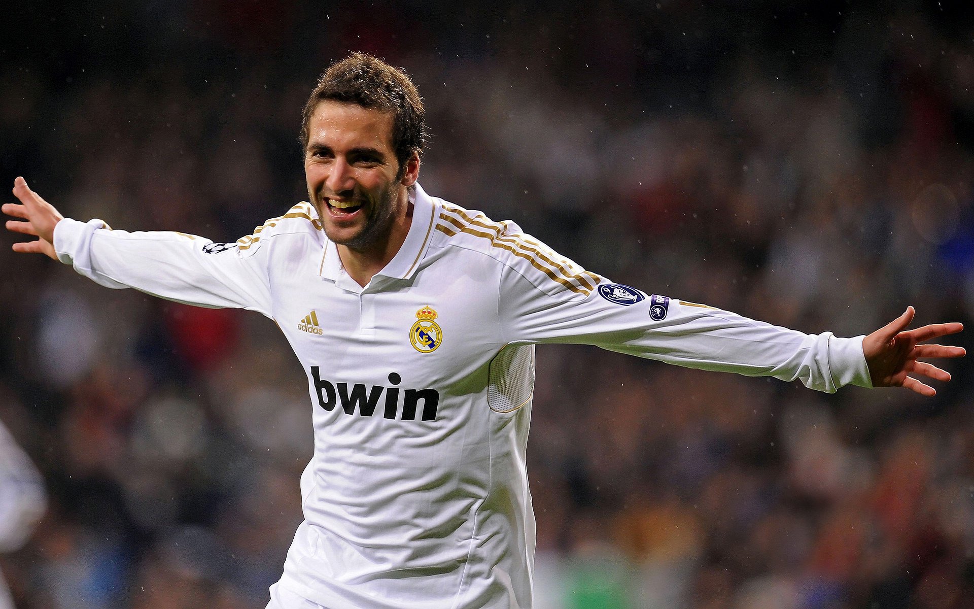 九游娱乐官网 (jiuyou)-英超球员的公益慈善活动，英超各个球队赞助商